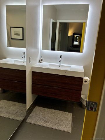 206 Park Blvd. 203, San Diego, CA 92101