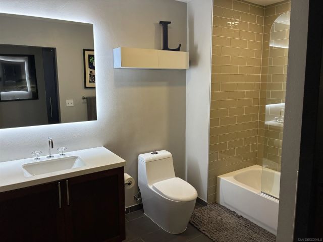 206 Park Blvd. 203, San Diego, CA 92101