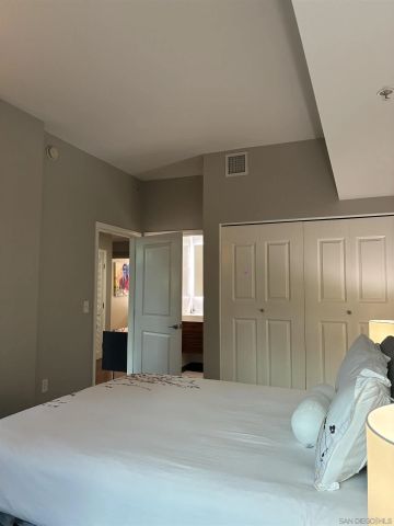 206 Park Blvd. 203, San Diego, CA 92101