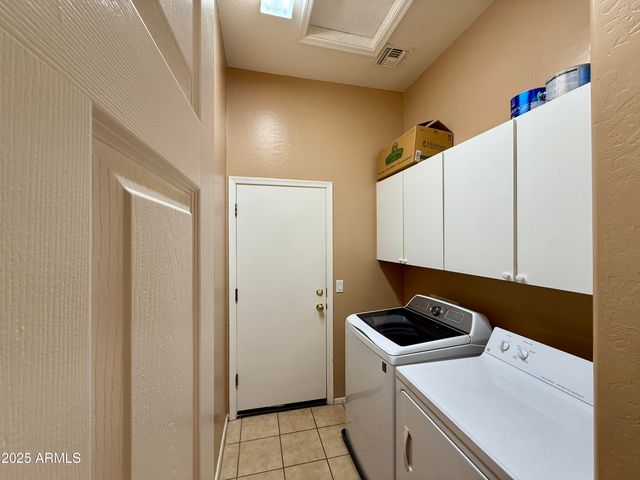 4601 W MOSS SPRINGS Road, Anthem, AZ 85086