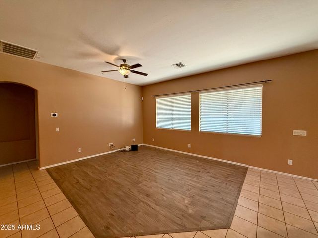 4601 W MOSS SPRINGS Road, Anthem, AZ 85086