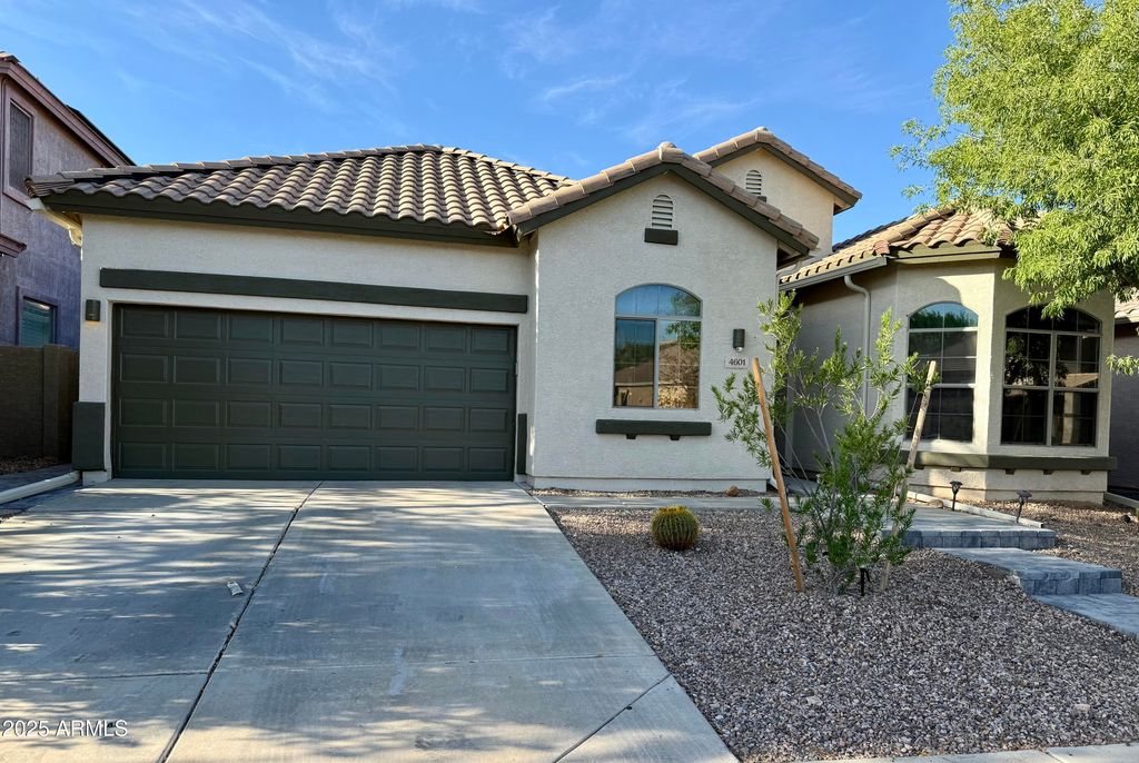 4601 W MOSS SPRINGS Road, Anthem, AZ 85086