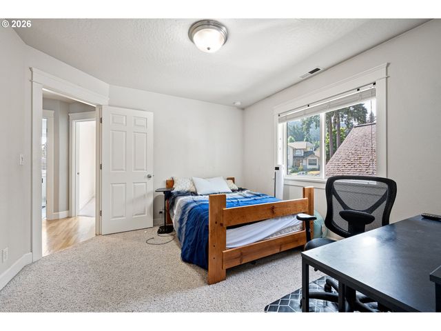 729 S 68TH Pl, Springfield, OR 97478