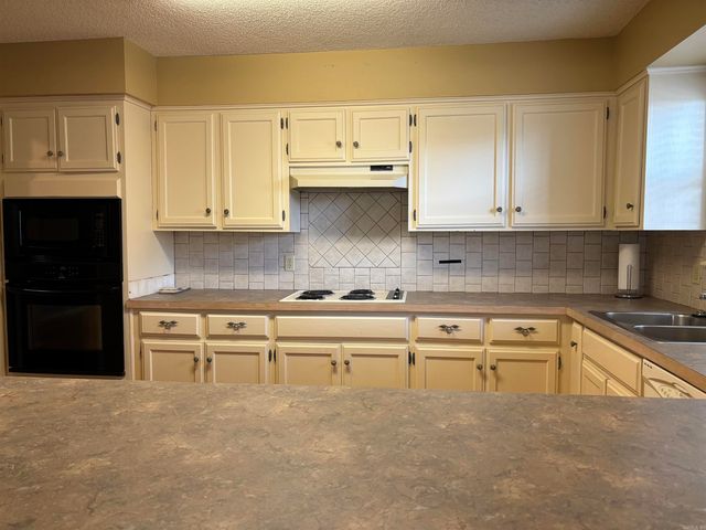 724 Weston Road, Hot Springs, AR 71913