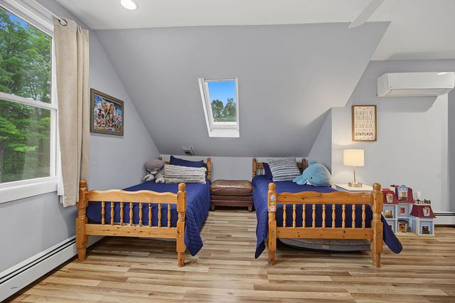 10 Academy Avenue, Atkinson, NH 03811