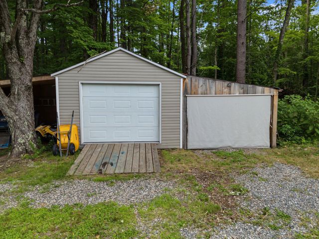 10 Academy Avenue, Atkinson, NH 03811