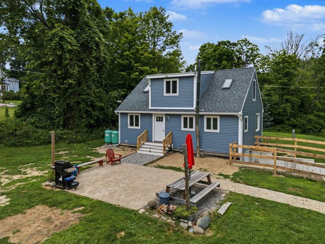 10 Academy Avenue, Atkinson, NH 03811