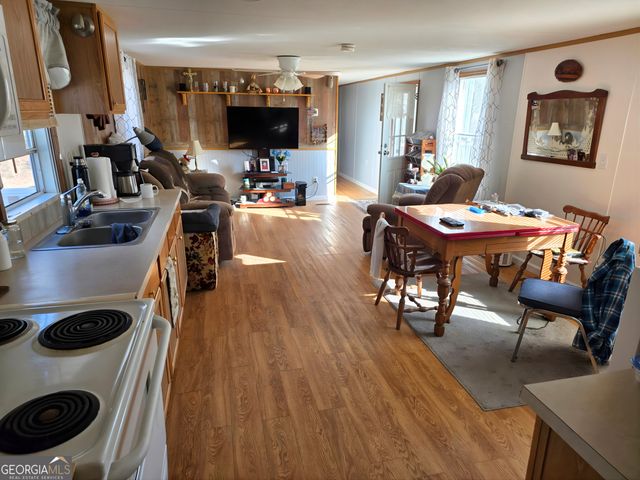 131 Shale Way, Metter, GA 30439