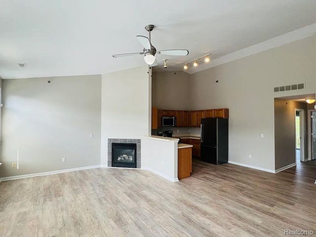 14381 Vauxhall Drive, Sterling Heights, MI 48313