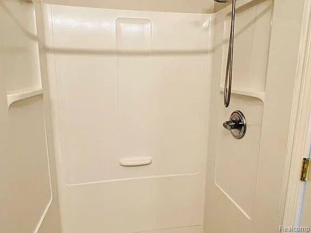 14381 Vauxhall Drive, Sterling Heights, MI 48313