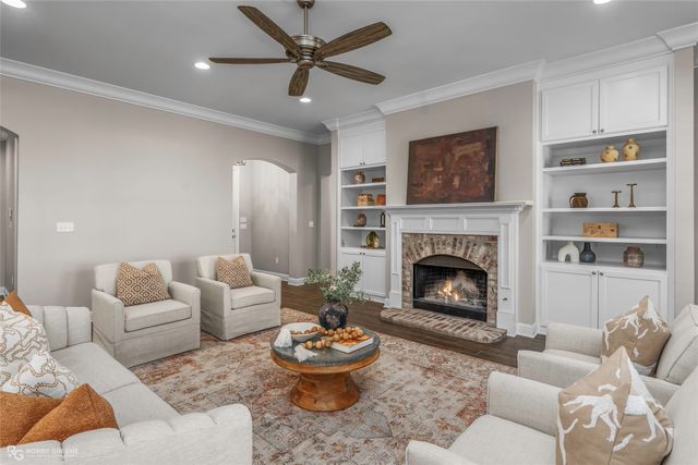 249 Peregrine Way, Bossier City, LA 71112