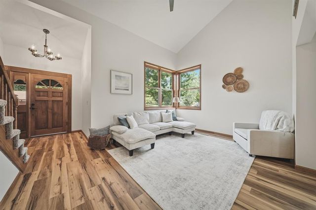727 Rassbach Street, Eau Claire, WI 54701
