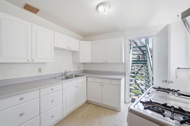 2327 Bryant Street, San Francisco, CA 94110