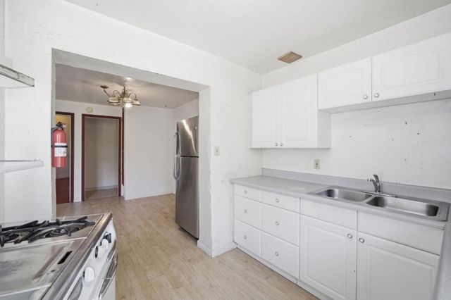 2327 Bryant Street, San Francisco, CA 94110