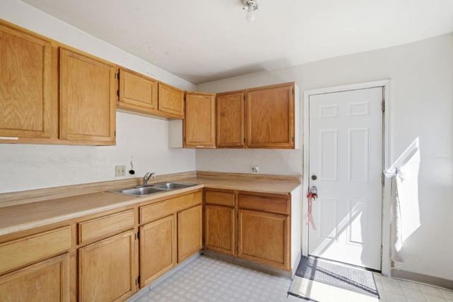 2327 Bryant Street, San Francisco, CA 94110