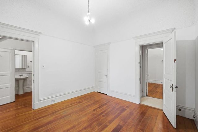 2327 Bryant Street, San Francisco, CA 94110