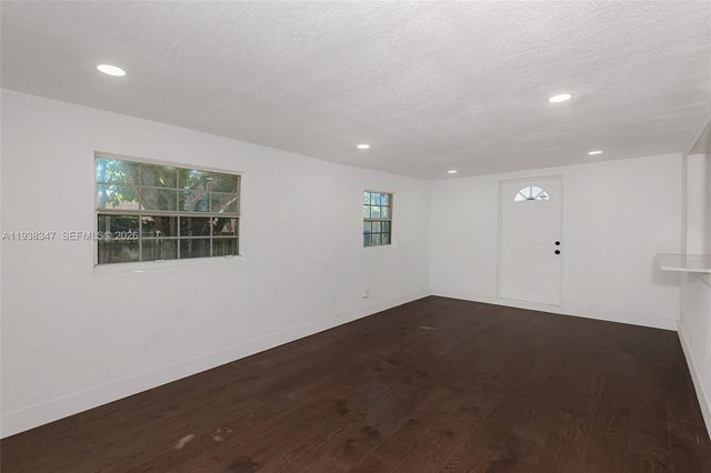 4360 NW 4th Street, Plantation, FL 33317