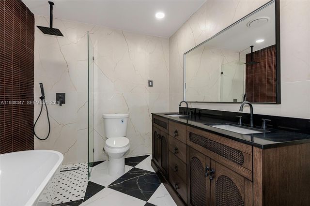 4360 NW 4th Street, Plantation, FL 33317