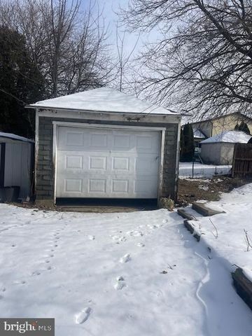 3509 MONTROSE AVE, Reading, PA 19605