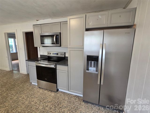 305 Oakland Avenue Avenue, Morganton, NC 28655