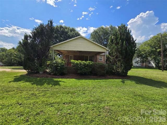 305 Oakland Avenue Avenue, Morganton, NC 28655