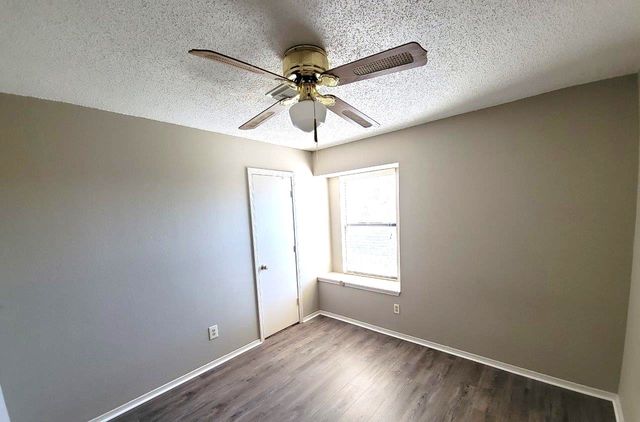 6301 Fairlane Drive, Arlington, TX 76001