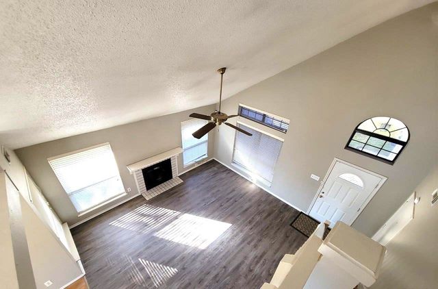 6301 Fairlane Drive, Arlington, TX 76001