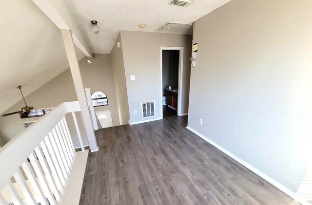 6301 Fairlane Drive, Arlington, TX 76001