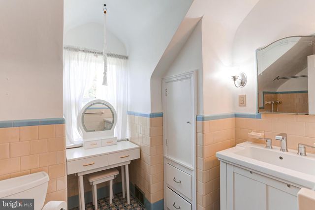 384 N 26TH ST, Camp Hill, PA 17011