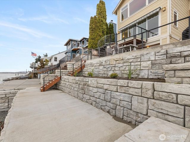 19126 Soundview Drive NW, Stanwood, WA 98292