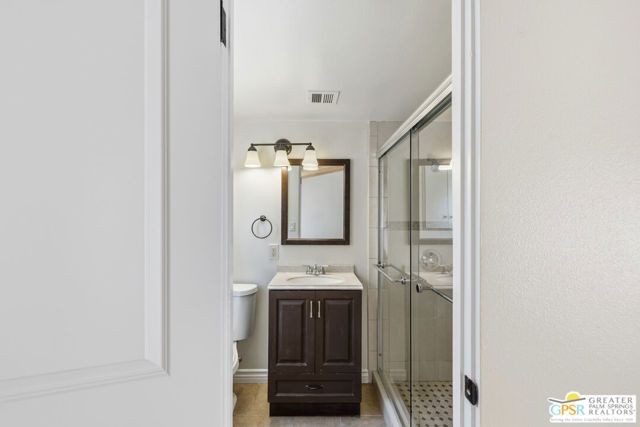 889 E Janet Circle, Palm Springs, CA 92262