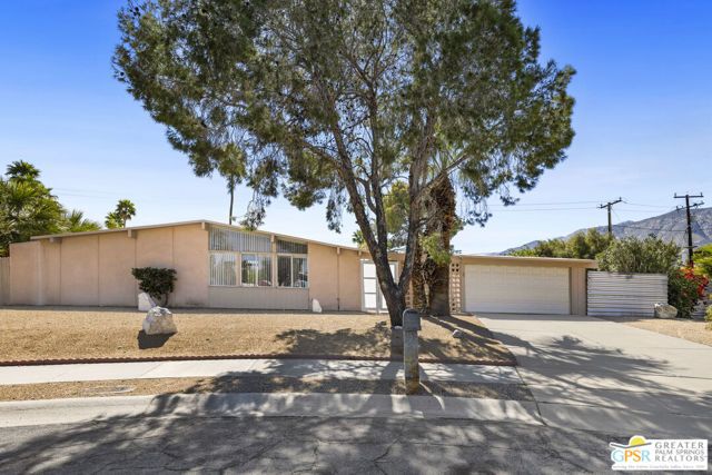 889 E Janet Circle, Palm Springs, CA 92262