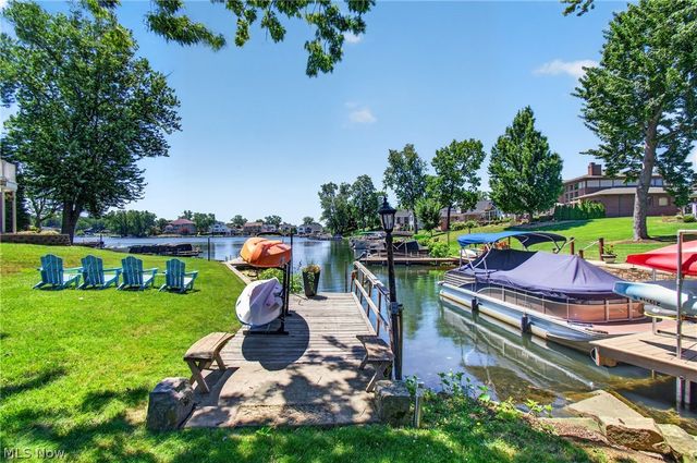 5630 N Island Drive NW, Canton, OH 44718