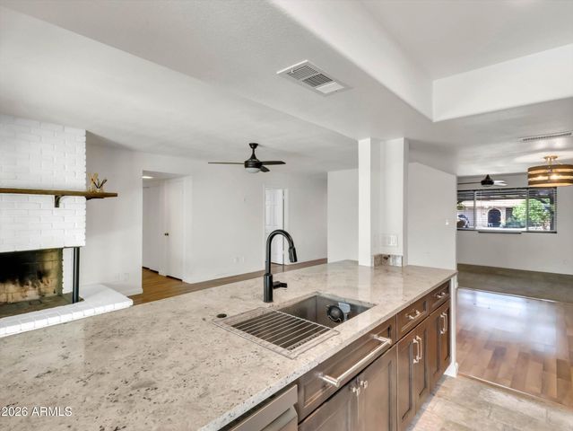5019 W CAROL Avenue, Glendale, AZ 85302