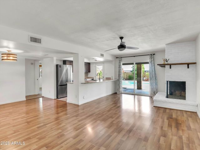 5019 W CAROL Avenue, Glendale, AZ 85302