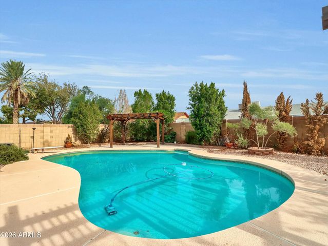 5019 W CAROL Avenue, Glendale, AZ 85302