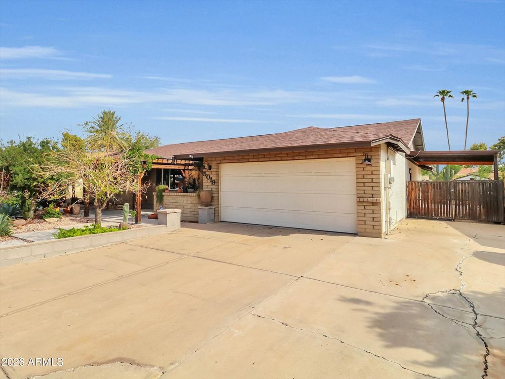 5019 W CAROL Avenue, Glendale, AZ 85302 — photo 4