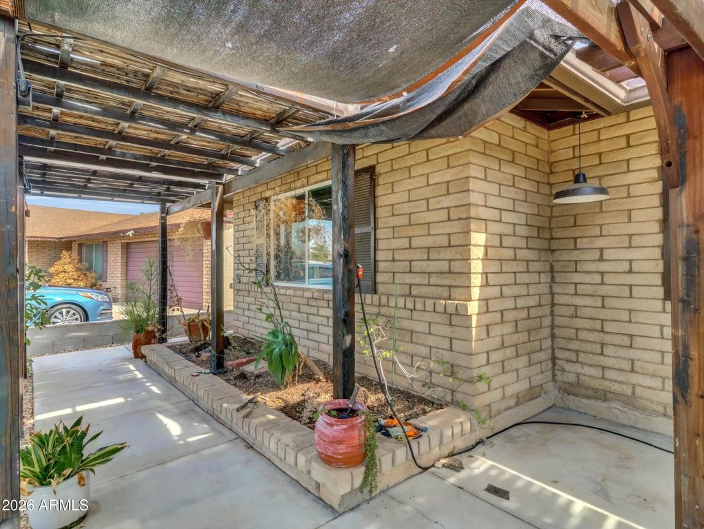 5019 W CAROL Avenue, Glendale, AZ 85302 — photo 5