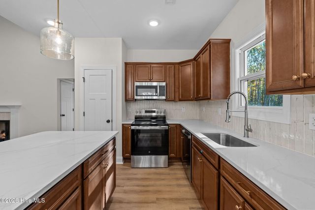 2681 Us 1 Highway, Vass, NC 28394