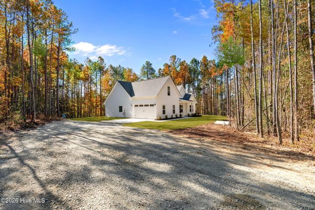 2681 Us 1 Highway, Vass, NC 28394