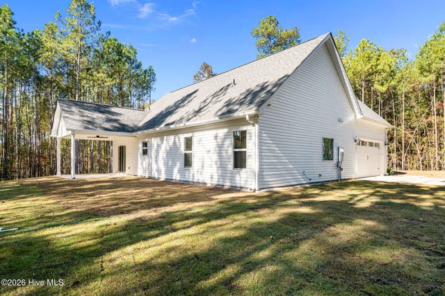 2681 Us 1 Highway, Vass, NC 28394