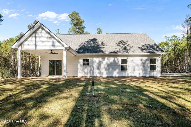2681 Us 1 Highway, Vass, NC 28394