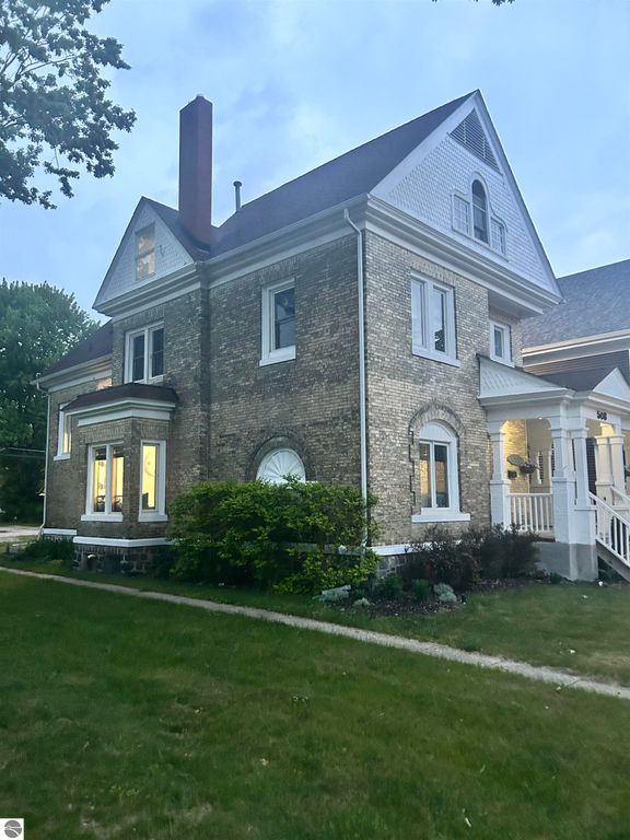 Image 1 of property listing at 508 S University Avenue, Mt Pleasant, MI 48858