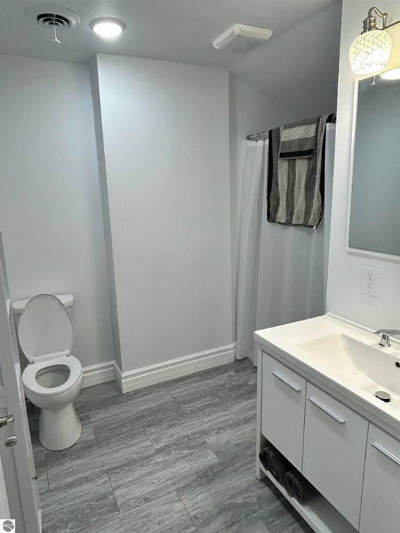 Image 15 of property listing at 508 S University Avenue, Mt Pleasant, MI 48858