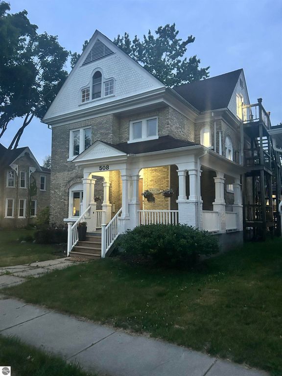 Image 3 of property listing at 508 S University Avenue, Mt Pleasant, MI 48858