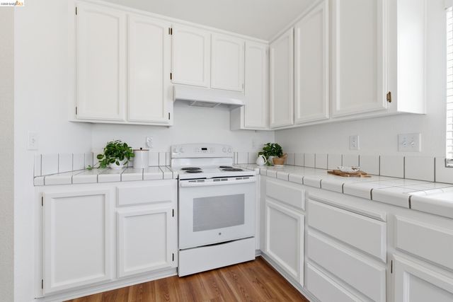 2059 Truman Ln, Oakley, CA 94561