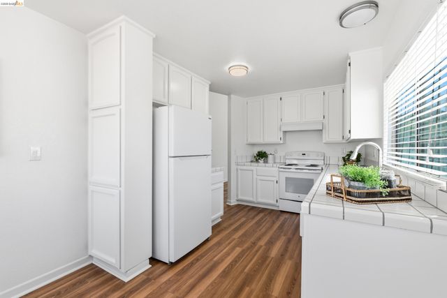 2059 Truman Ln, Oakley, CA 94561