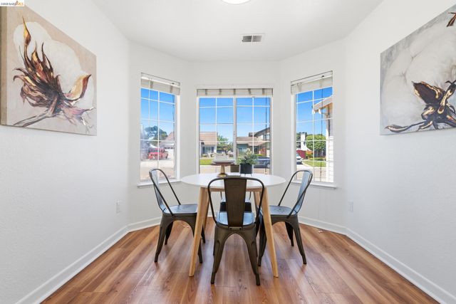 2059 Truman Ln, Oakley, CA 94561