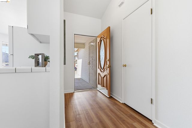 2059 Truman Ln, Oakley, CA 94561