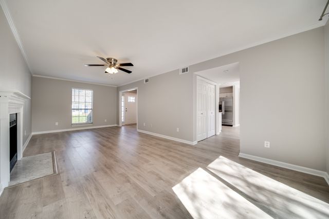 344 N Birchwood Dr, Hendersonville, TN 37075